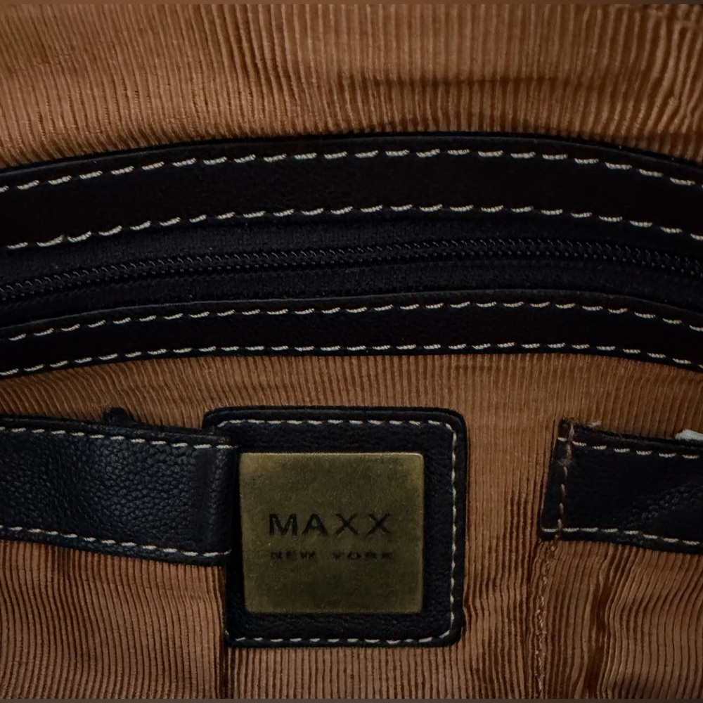 Maxx New York Black Leather Fringe Hobo Grommet Shoulder Bag Crossbody Purse NOS - Picture 10 of 12
